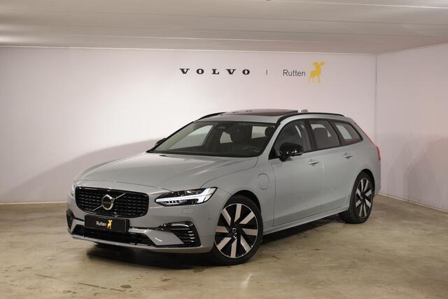 Volvo V90 T6 350PK Automaat Plug-in hybrid AWD Ultra Dark / Panoramadak / 360 camera / Head-up display / Trekhaak