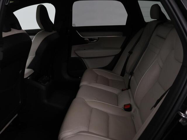 Volvo V90 2.0 T8 AWD R-Design | Panoramadak | Head-Up | Trekhaak | Stoel & stuurverwarming | Leder | 360 camera | Luchtvering | Harman/Kardon | Adaptive cruise | Achterbankverwarming