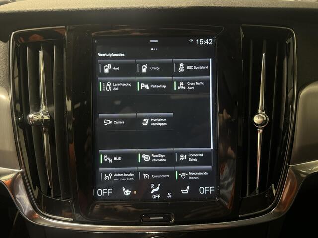 Volvo V90 2.0 T8 AWD Momentum Aut. | panorama | leder | navi | trekhaak |