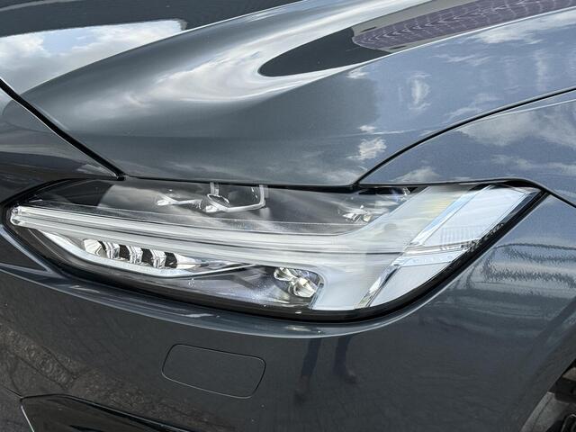 Volvo V90 2.0 D3 R-Design | Stoelverwarming V+A | Standkachel | Parkeersensoren V+A | BLIS | Adaptieve cruise control | Pilot assist | Stuurverwarming |