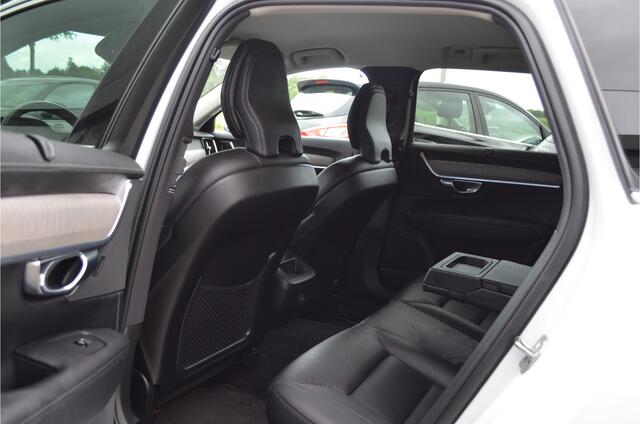 Volvo V90 2.0 B4 Inscription 2x Memory stoel | Pilot assist | Harman Kardon | Dodehoeksensor | Carplay | Stuur + Stoelverwarming | NL auto | Leer
