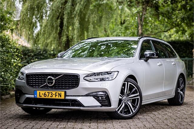 Volvo V90 B4 Ultimate Dark Panorama HUD Harman Kardon