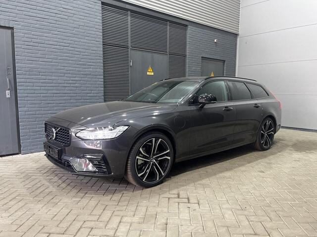 Volvo V90 T8 Plug-in hybrid Ultra Dark | Luchtvering | Bowers&Wilkins | Trekhaak | Panoramadak | Head-Up | 360 Camera | 20 Inch