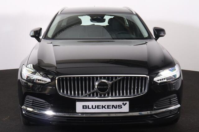 Volvo V90 T6 Recharge AWD Core Bright - LONG RANGE - IntelliSafe Assist & Surround - Adaptieve LED koplampen - Parkeercamera achter - Verwarmde voorstoelen, stuur & achterbank - Parkeersensoren voor & achter - Elektr. inklapbare trekhaak - 18' LMV