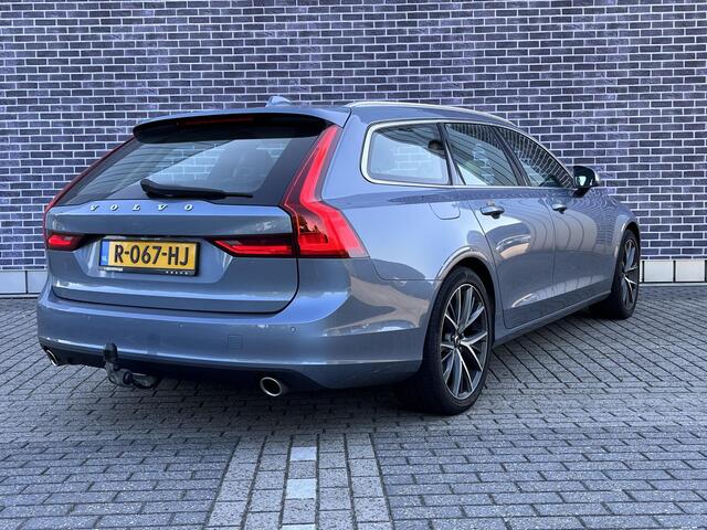 Volvo V90 2.0 T5 Momentum | Full LED Koplampen | Trekhaak | Standkachel | Stuur en Stoelverwarming | Navigatie |