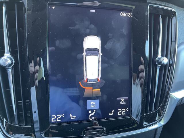 Volvo V90 2.0 T5 Momentum | Full LED Koplampen | Trekhaak | Standkachel | Stuur en Stoelverwarming | Navigatie |