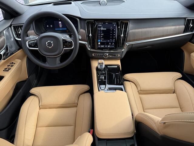 Volvo V90 2.0 T8 Plug-in hybrid AWD Ultra Executive Edition | Snel rijden | Bowers & Wilkins | Luchtvering | Alarm | Gelaagd glas | Massage | Stoel koeling + verwarming | VOL
