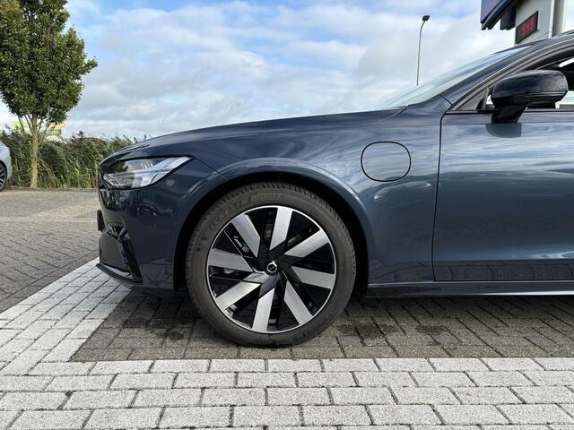 Volvo V90 T8 Plug-in hybrid AWD Ultra Dark | Trekhaak | Harman/Kardon | Panoramadak |