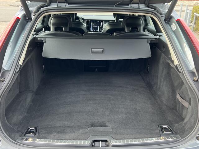 Volvo V90 2.0 D4 190 pk Momentum Trekhaak Leer Navi Stoelverwarming Carplay Android Adaptieve Cruise Pilot Assist Led Koplampen Blis NL Auto Euro 6 Diesel