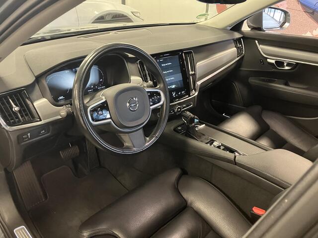 Volvo V90 2.0 T4 Momentum , Automaat, Leder, Trekhaak, Dakrails, Navi, Stoel/Stuurverwarming, Camera, Adap.Cruise, Apple Carplay & Android Auto, Clima, Bluetooth,