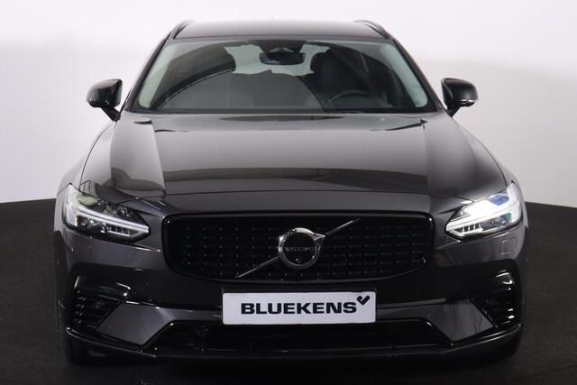 Volvo V90 T6 Recharge AWD Plus Dark - LONG RANGE - IntelliSafe Assist & Surround - 360º Camera - Harman/Kardon audio - Adaptieve LED koplampen - Verwarmde voorstoelen, stuur & achterbank - Parkeersensoren voor & achter - Elektr. bedienb. voorstoelen met geheugen - 