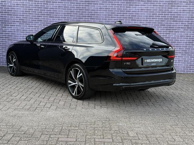 Volvo V90 B4 D Plus Dark | Trekhaak | Schuif/kantel Panoramadak | Memory | Harman/Kardon | Leder | BLIS | Adaptive cruise | Pilot assist | DAB | Extra getint glas |
