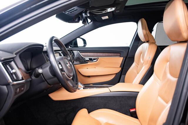 Volvo V90 2.0 B5 Inscription Trekhaak - Panoramadak - Head Up - Adaptive Cruise Control - Harman Kardon - Sensus Navigatie - Zongordijnen in de achterportieren - Parkeerverwarming met timer - Verwarmbaar stuurwiel -