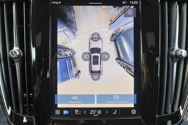 Volvo V90 T6 Recharge AWD Core Bright - IntelliSafe Assist & Surround - 360º Camera - Harman/Kardon audio - Verwarmde voorstoelen, stuur & achterbank - Parkeersensoren voor & achter - Extra getint glas - Elektr. inklapbare trekhaak - 18' LMV