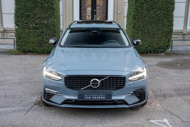 Volvo V90 2.0 T6 Plug-in hybrid AWD Ultra Dark TREKHAAK | PANO | 360 CAM | H&K | PILOT PACK | THUNDERGREY