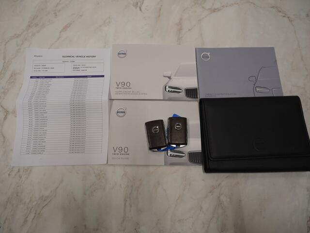 Volvo V90 2.0 T8 AWD Inscription | Panoramadak | Massage | Harman/Kardon | 360 | Pilot Assist | Keyless