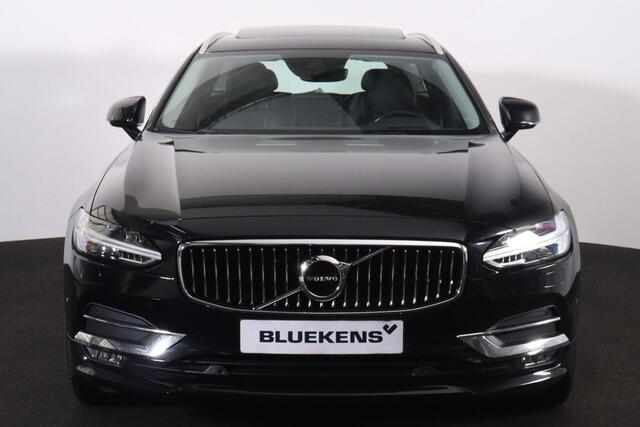Volvo V90 T5 Inscription - Intellisafe Assist & Surround - Panoramadak - Parkeerverwarming - Head-up display - Geventileerd Nappa leder - Massage voorstoelen - Achteruitrijcamera - DAB - Full LED koplampen - 19' wielen - Park Assist Pilot