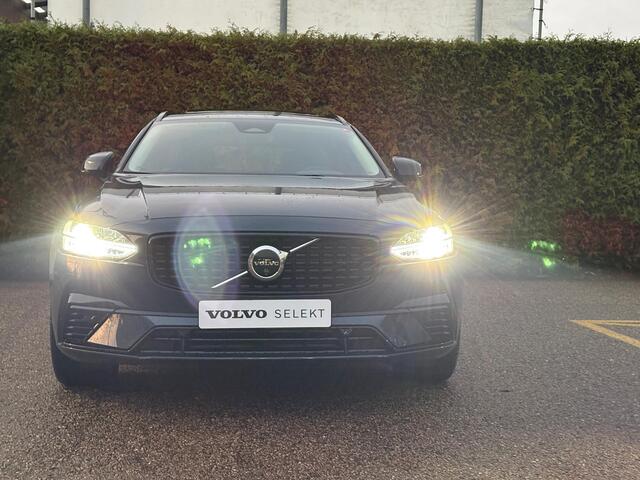 Volvo V90 T8 Plug-in hybrid AWD Ultra Dark | Harman/Kardon | Trekhaak | Panoramadak |