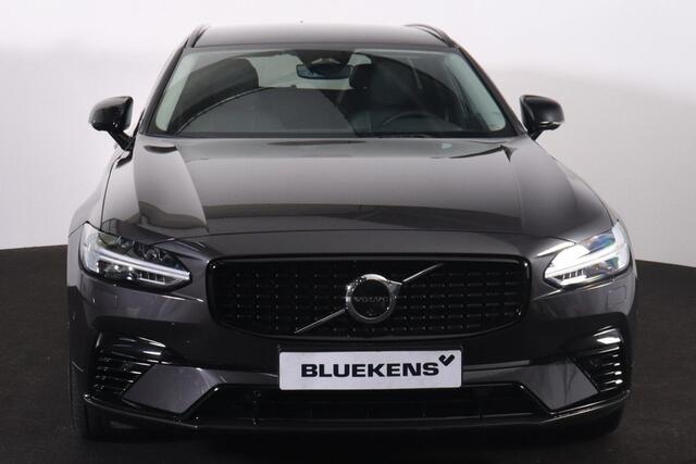 Volvo V90 T6 Recharge AWD Plus Dark - IntelliSafe Assist & Surround - 360º Camera - Harman/Kardon audio - Adaptieve LED koplampen - Verwarmde voorstoelen, stuur & achterbank - Parkeersensoren voor & achter - Elektr. bedienb. voorstoelen met geheugen - Extra getint