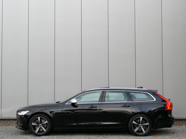 Volvo V90 T5 R-Design 12 MND garantie / Panoramadak / Trekhaak / Pilot ass