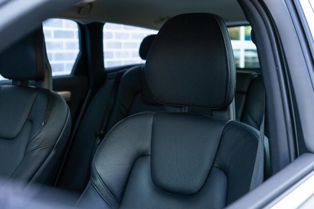 Volvo V90 T4 Geartronic Momentum | Adaptieve Cruise | Navi | Stoel-/Stuurverwarming | Lederen Bekleding | Elek. Achterklep | BLIS | Park Assist | Memory | LED | Standkachel