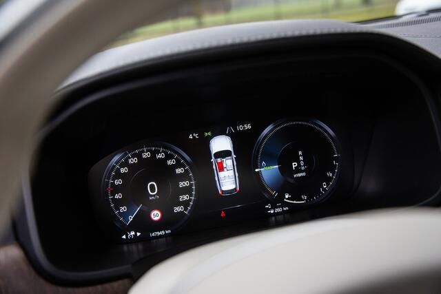 Volvo V90 2.0 T6 AWD Inscription , Panoramadak, Harman/Kardon, Trekhaak, Adap. cruise,