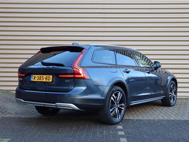 Volvo V90 Cross Country 2.0 B5 AWD Pro | Schuifdak | Trekhaak