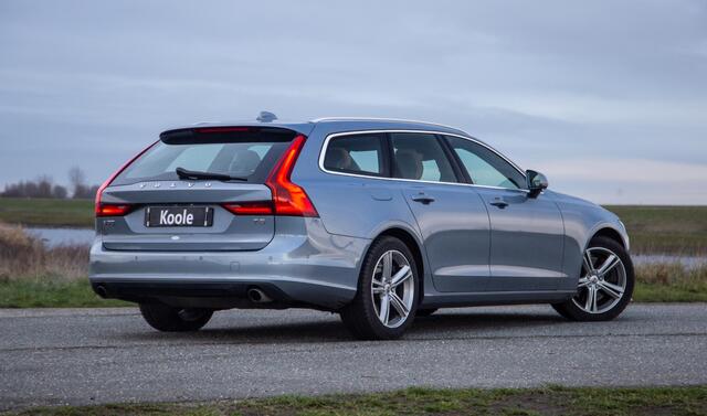 Volvo V90 2.0 T5 Momentum LEER / CARPLAY / ADAPTIVE CRUISE / STOELVERWAMING / NAVI