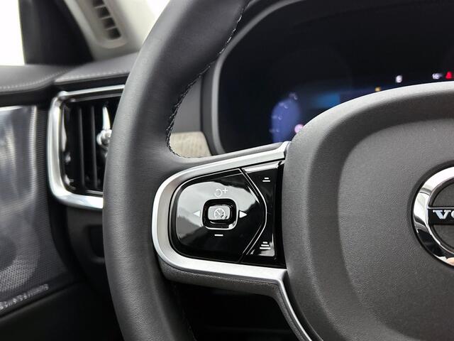 Volvo V90 kombi T8 Ultra Dark Recharge Plug-In Hybrid AWD