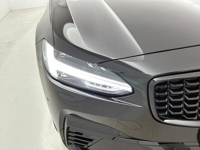Volvo V90 kombi T8 Ultra Dark Recharge Plug-In Hybrid AWD
