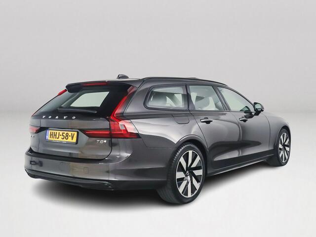 Volvo V90 T8 Plug-in hybrid AWD Ultra Dark | Panoramadak | 360° camera | Harman Kardon | Stoel- en Stuurverwarming | Trekhaak