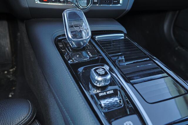 Volvo V90 T6 AWD Inscription - IntelliSafe Assist & Surround - Harman/Kardon audio - Adaptieve LED koplampen - Parkeercamera achter - Verwarmde voorstoelen, stuur & achterbank - Parkeersensoren voor & achter - Elektr. bedienb. voorstoelen met geheugen - Standkachel