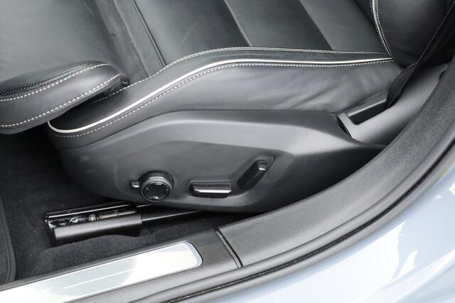 Volvo V90 2.0 T6 Plug-in hybrid AWD Plus Dark | S/K-dak | Harman/Kardon | Elek. trekhaak | Memory | HUD | 360*+PDC | Stuur-Stoelverw. | Elek. Klep | 20'' V