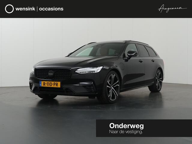 Volvo V90 2.0 T8 Plug-in hybrid AWD Ultimate Dark | Luchtvering | Panoramadak | SOH 96% | Trekhaak | Massage stoelen | Apple Carplay/Android Auto | HUD | Harman/Kardon |