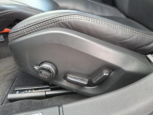 Volvo V90 2.0 T8 Plug-in hybrid AWD Ultra Dark | Bowers & Wilkins | Nappaleder met Massage & Stoelventilatie | Panoramadak | 360 Camera |