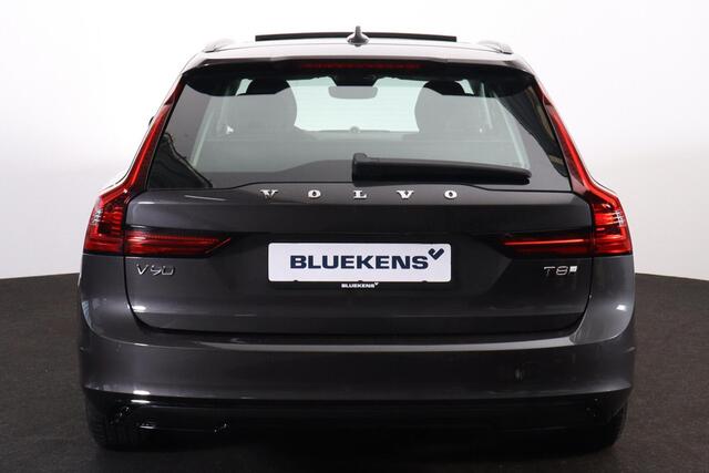 Volvo V90 T8 Recharge AWD Ultra Dark - Luchtvering - Panorama/schuifdak - IntelliSafe Assist & Surround - 360º Camera - Bowers & Wilkins audio - Verwarmde voorstoelen, stuur & achterbank - Parkeersensoren voor & achter - Elektr. bedienb. voorstoelen met geheugen - 