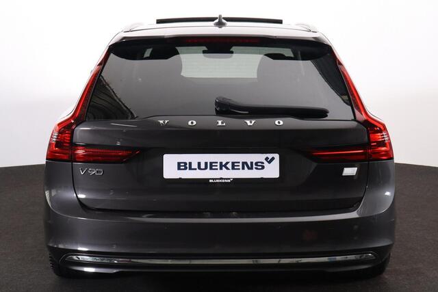 Volvo V90 T6 Recharge AWD Plus Bright - Panorama/schuifdak - IntelliSafe Assist & Surround - Harman/Kardon audio - Adaptieve LED koplampen - Parkeercamera achter - Verwarmde voorstoelen, stuur & achterbank - Parkeersensoren voor & achter - Elektr. bedienb. voorstoe
