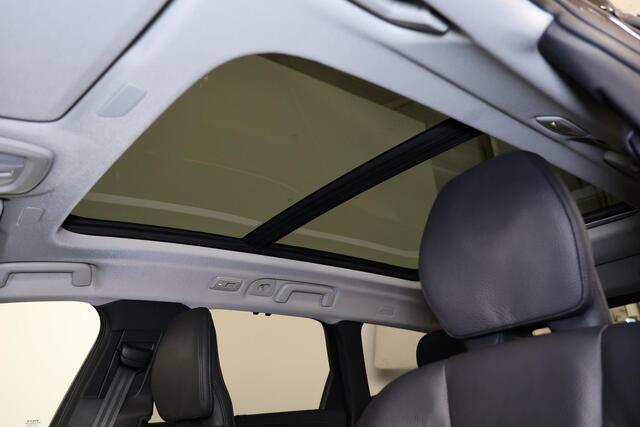 Volvo V90 T6 Recharge AWD Plus Bright - Panorama/schuifdak - IntelliSafe Assist & Surround - Harman/Kardon audio - Adaptieve LED koplampen - Parkeercamera achter - Verwarmde voorstoelen, stuur & achterbank - Parkeersensoren voor & achter - Elektr. bedienb. voorstoe