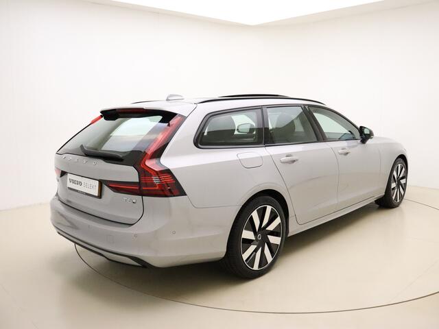 Volvo V90 T6 350pk AWD Ultra Dark / 360 Camera / Head-Up / Schuif/kanteldak / Trekhaak / BLIS / Harman&Kardon / Elektr. Stoelen / Full-LED / Lederen Dashboard /