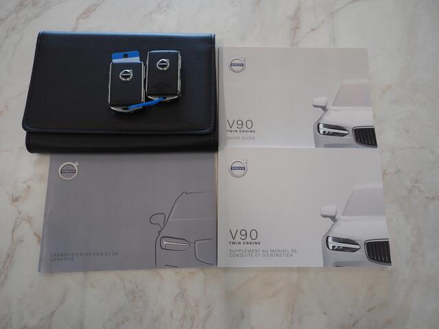 Volvo V90 2.0 T8 AWD Inscription | Panoramadak | Massage | Pilot Assist | HUD | Leder | Keyless | 360 | BLIS | Carplay