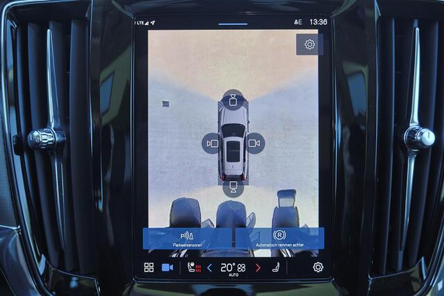 Volvo V90 T6 Recharge AWD Plus Bright - Panorama/schuifdak - IntelliSafe Assist & Surround - 360º Camera - Harman Kardon audio - Adaptieve LED koplampen - Verwarmde voorstoelen, stuur & achterbank - Parkeersensoren voor & achter - Elektr. bedienb. voorstoelen met g