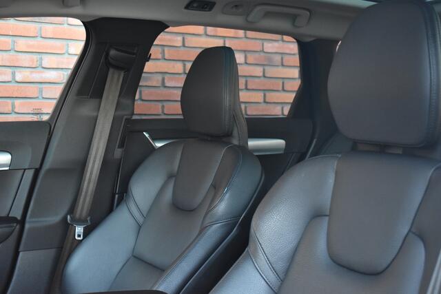 Volvo V90 T4 190PK Momentum | Trekhaak | BLIS | Keyless | Stoel en stuur verwarming | Panoramadak