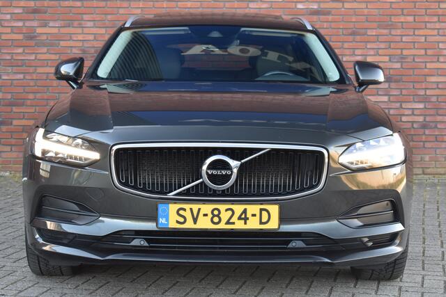 Volvo V90 T4 190PK Momentum | Trekhaak | BLIS | Keyless | Stoel en stuur verwarming | Panoramadak