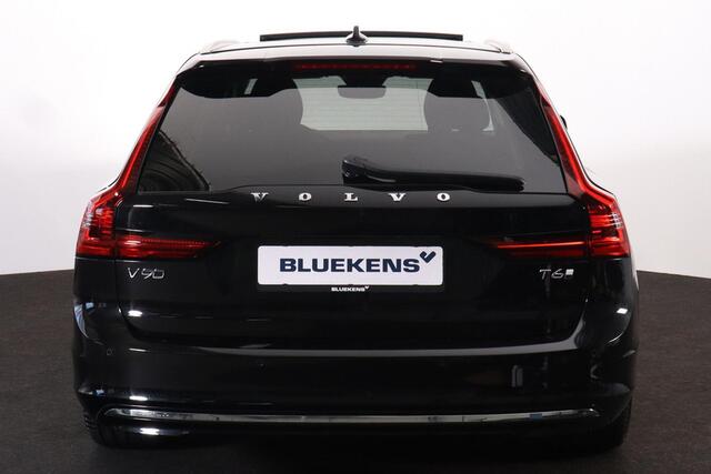 Volvo V90 T6 Recharge AWD Plus Bright - Panorama/schuifdak - IntelliSafe Assist & Surround - 360º Camera - Harman/Kardon audio - Adaptieve LED koplampen - Verwarmde voorstoelen, stuur & achterbank - Parkeersensoren voor & achter - Elektr. bedienb. voorstoelen met g