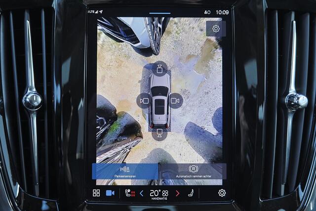 Volvo V90 T6 Recharge AWD Plus Bright - IntelliSafe Assist & Surround - 360º Camera - Harman/Kardon audio - Adaptieve LED koplampen - Verwarmde voorstoelen, stuur & achterbank - Parkeersensoren voor & achter - Elektr. bedienb. voorstoelen met geheugen - Extra getin