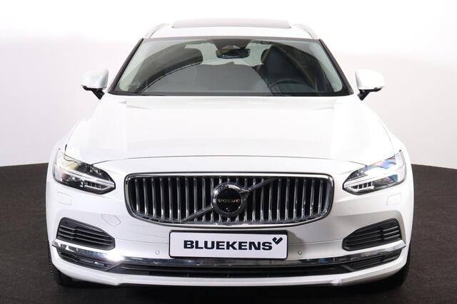 Volvo V90 T6 Recharge AWD Plus Bright - Panorama/schuifdak - IntelliSafe Assist & Surround - 360º Camera - Harman/Kardon audio - Verwarmde voorstoelen, stuur & achterbank - Parkeersensoren voor & achter - Elektr. bedienb. voorstoelen met geheugen - Head up display 
