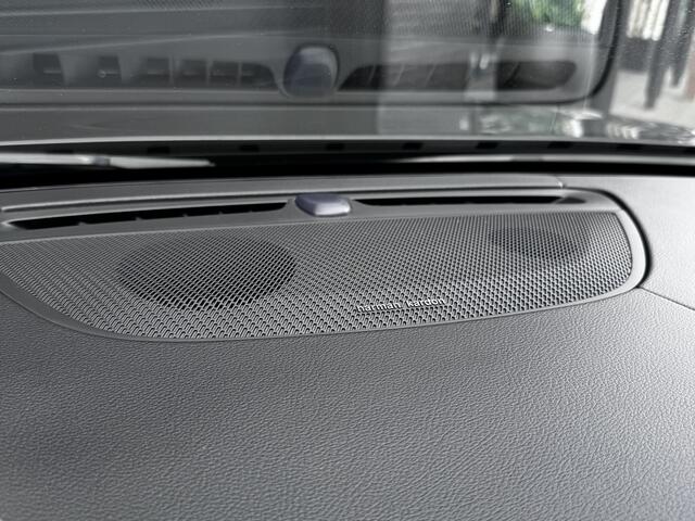 Volvo V90 2.0 T8 AWD R-Design 391PK | Pano | H&K Audio | Head Up | Memory | ¤31.900,- Incl. BTW.