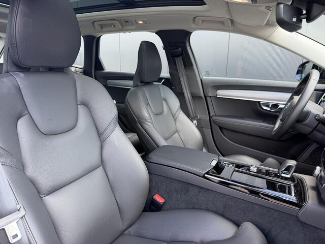Volvo V90 2.0 T6 Plug-in hybrid AWD Ultra Dark BLACK EDITION / 360 camera/ intellisafe/ schuifdak/climate/ head up display/ trekhaak