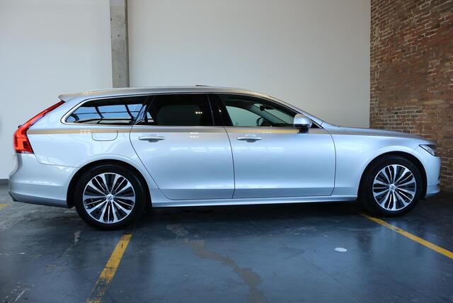 Volvo V90 T4 Business Luxury+ | Panoramadak | Electrische bedienbare voorstoel | Parkeerverwarming | Semi-Electrische Wegklapbare Trekhaak | 18'' Lichtmetalen velgen | BLIS | Dealeronderhouden |