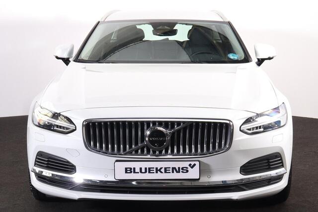 Volvo V90 T6 Recharge AWD Plus Bright - IntelliSafe Assist & Surround - 360º Camera - Harman/Kardon audio - Adaptieve LED koplampen - Verwarmde voorstoelen & stuur - Parkeersensoren voor & achter - Elektr. bedienb. voorstoelen met geheugen - 19' LMV